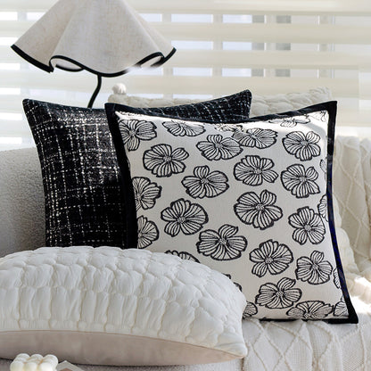 Quadratischer Dekorativer Kissenbezug mit großflächigem Wildtier-Jacquard und Samtpaspel Brehn