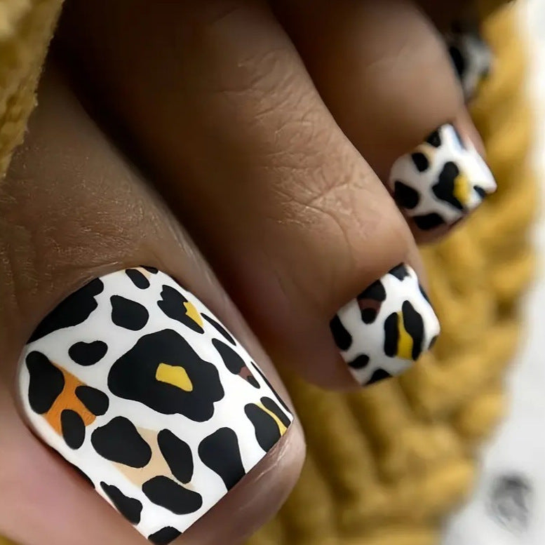 Wildtierdruck Nagelkunst Brehn