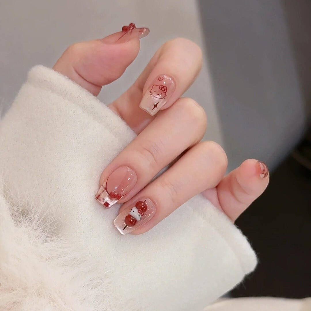Kunstnägel mit Verspieltem Hello Kitty Design Brehn