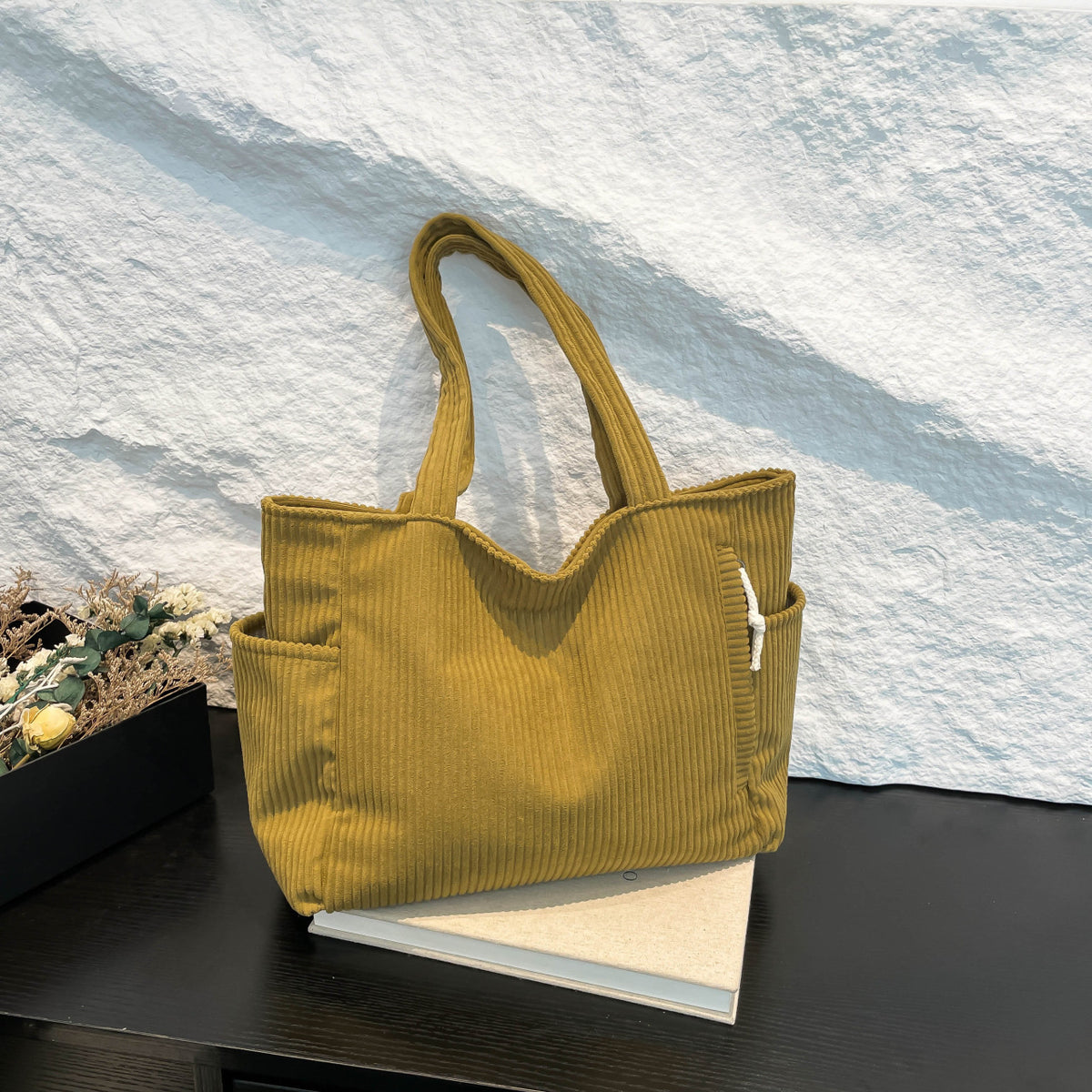 Gemütliche strukturierte Stofftasche
