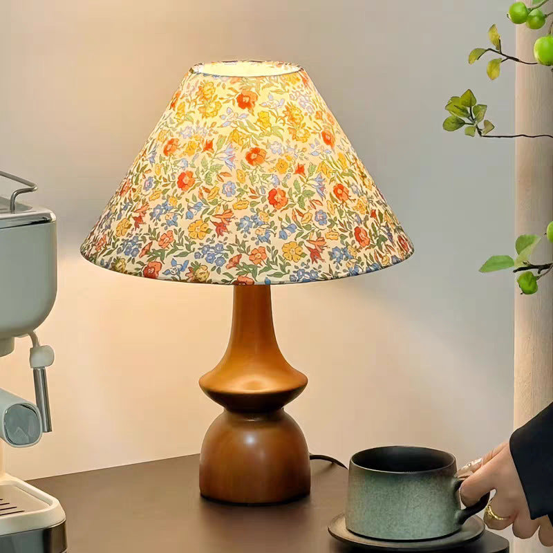 Künstlerische Tischlampe