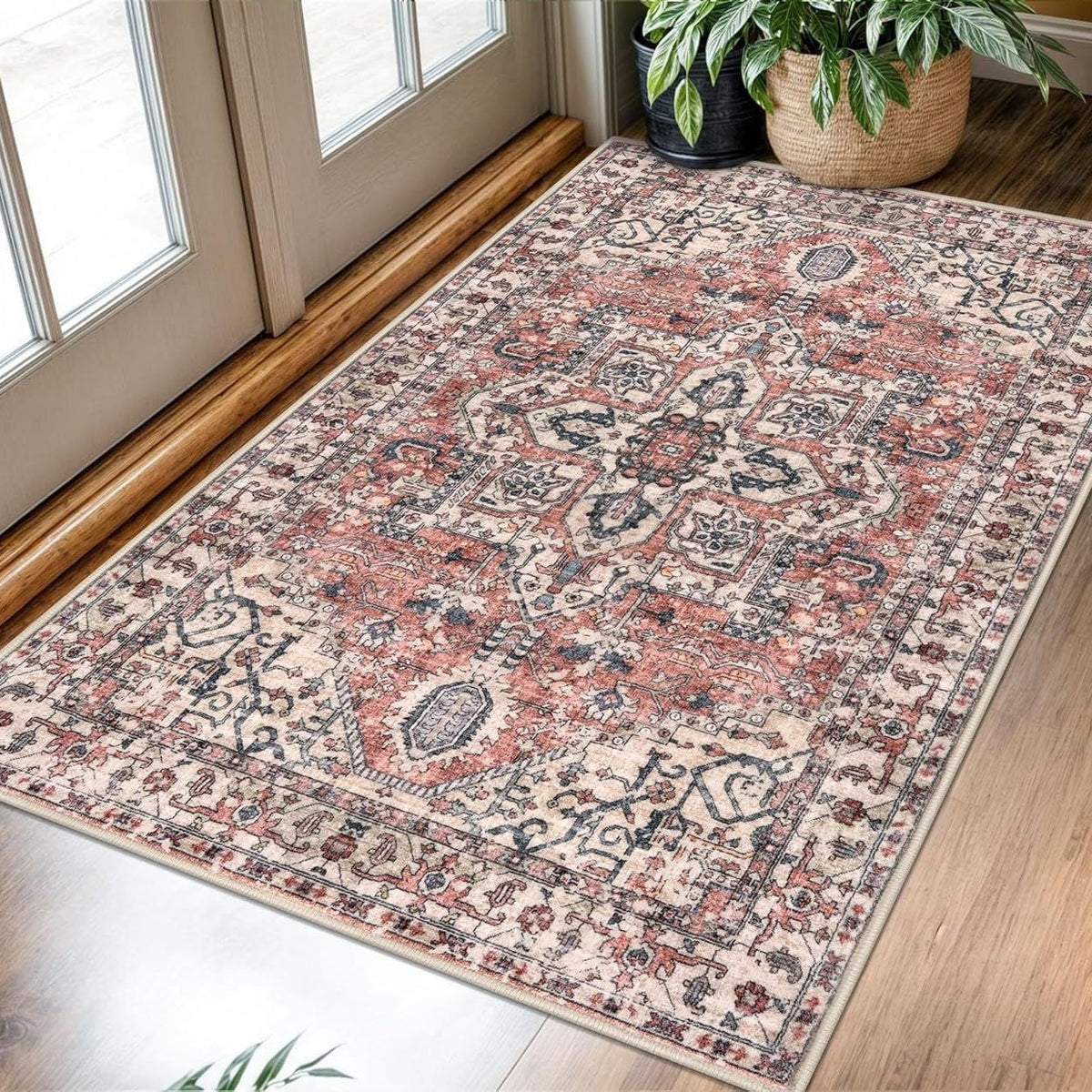 Eleganter vom Vintage inspirierten Teppich