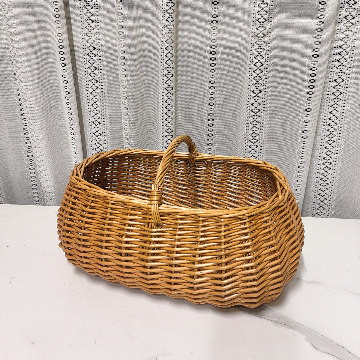 Elegante handgefertigte Aufbewahrungskorb