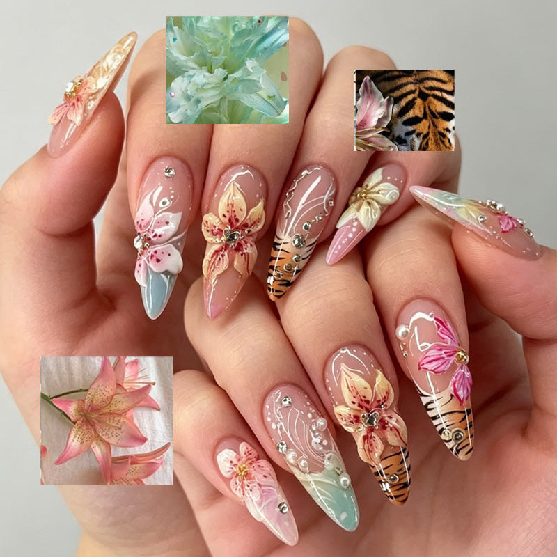 Künstlerisches florales Design Press-On Nagelspitzen Set Brehn