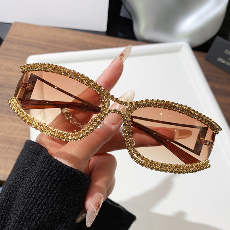 Damen Cat-Eye Sonnenbrille mit funkelndem Kristallrahmen Brehn
