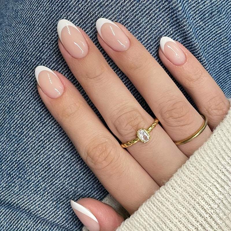 Nagelkunstset mit eleganter French-Maniküre Brehn