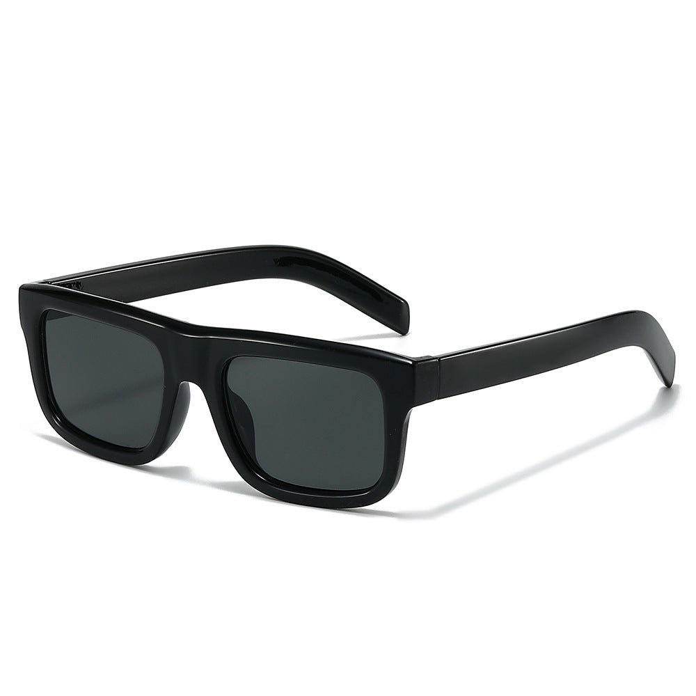 Zeitgenössische Sonnenbrille mit breitem Rahmen Brehn