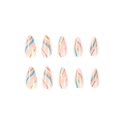 Kunstvolle Nailart mit metallic Akzenten und abstrakten Designs Brehn