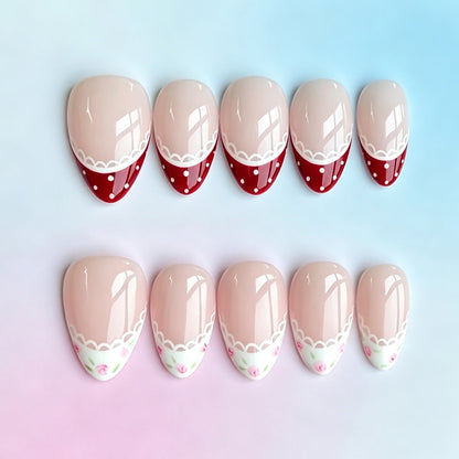 Künstlerische Press-On Nagelset mit Vintage-Blumen- und Punktedesign Brehn