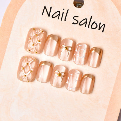 Dekorativer Gold-Akzent Press-On Nagelkunst Set Brehn