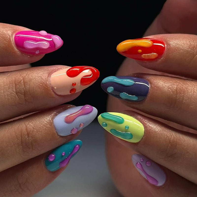Künstlerisch Tropf-inspiriertes Press-On Nageldesign Brehn