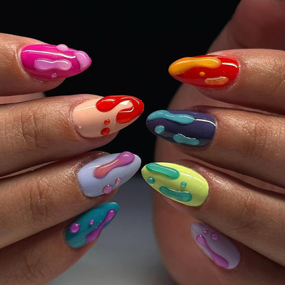 Künstlerisch Tropf-inspiriertes Press-On Nageldesign Brehn
