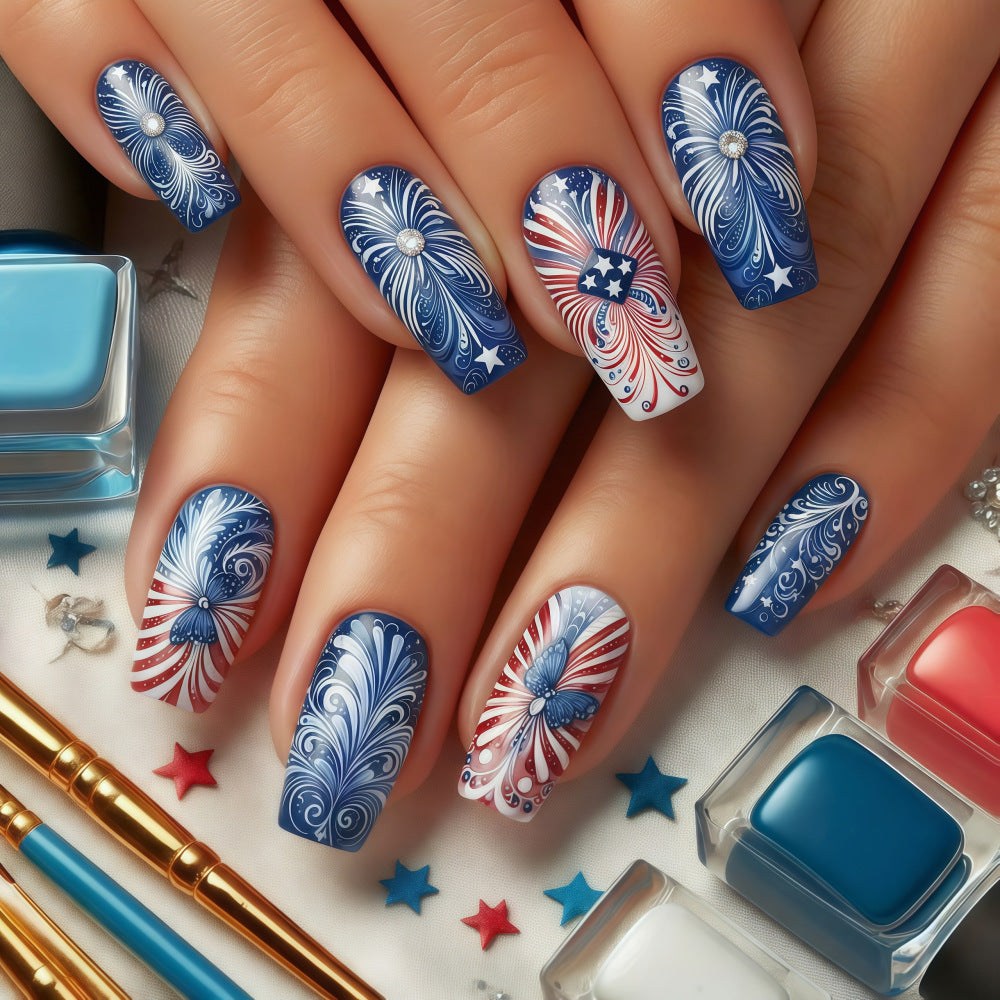 Kunstnägel im patriotischen Design Brehn