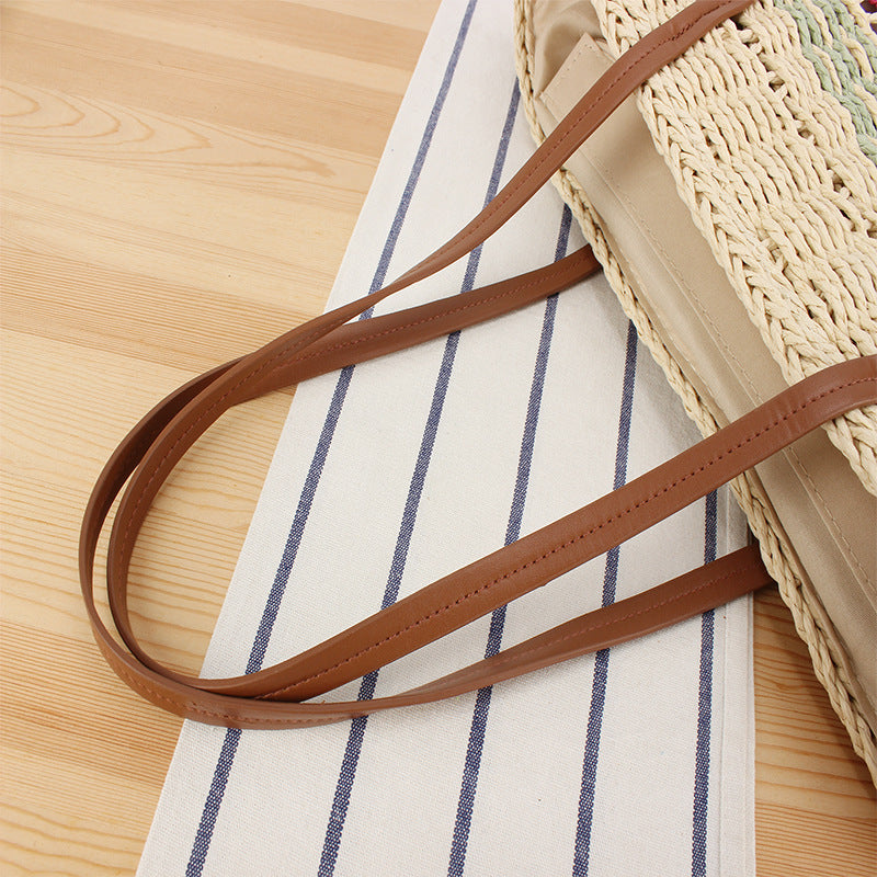 Modische Strohtasche mit Lederdetails Brehn