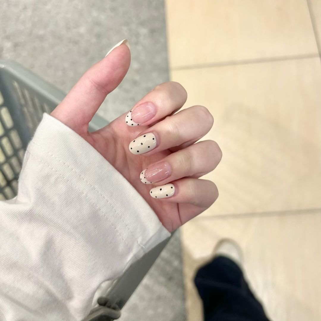 Künstlerische Themen Nageldesign Kollektion Brehn