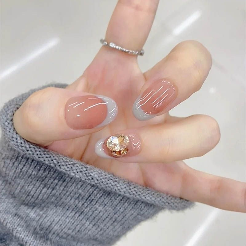 Elegantes Press-On Nagelkunst-Set