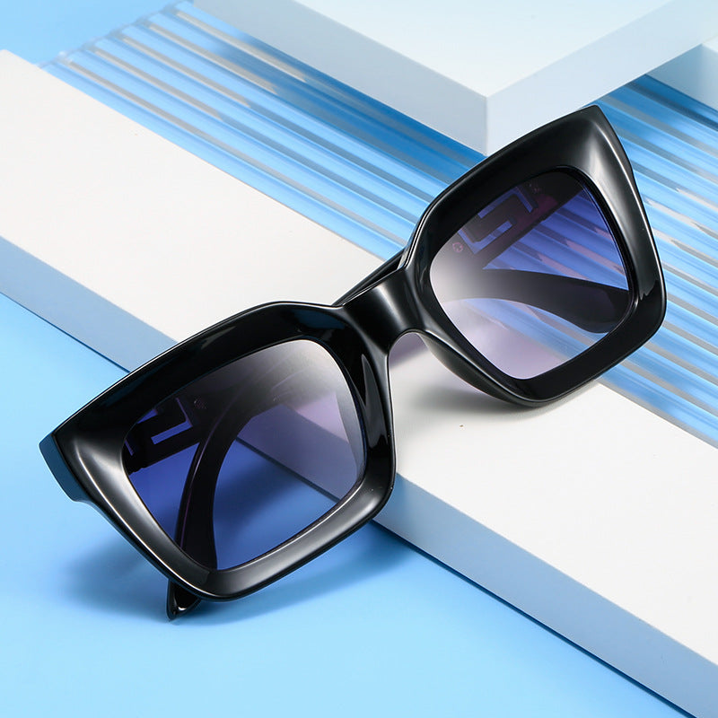Damen Quadratische Sonnenbrille mit luxuriösem Design Brehn
