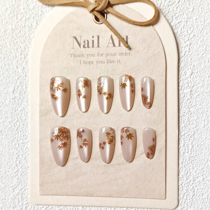Elegantes herbstliches Nagelkunst-Set