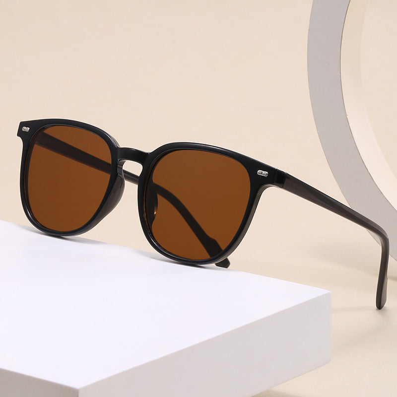 Damen modische Sonnenbrille mit transparentem Rahmen und elegantem Design Brehn