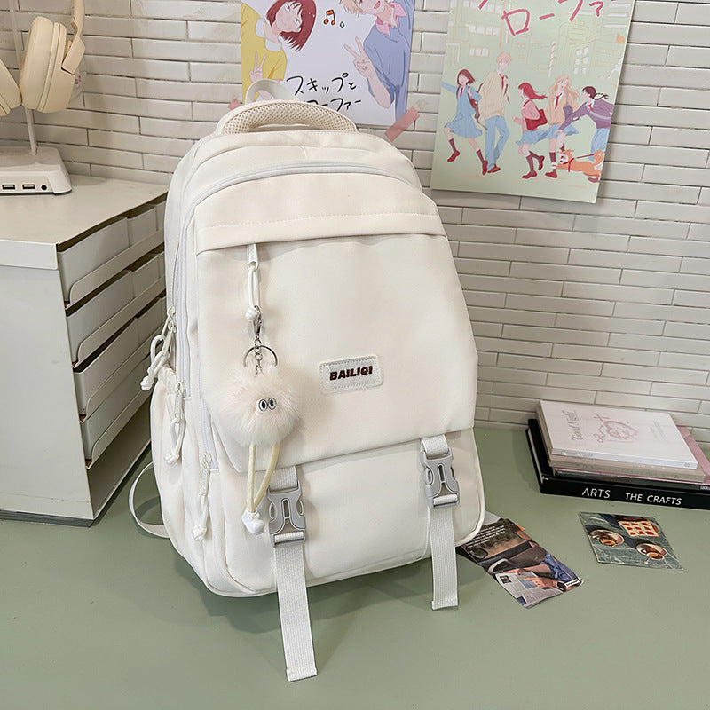 Stylische Multi-Funktions-Rucksack mit dekorativen Merkmalen Brehn
