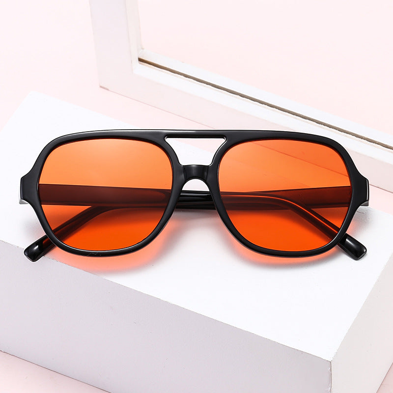 Damen quadratische Brille mit klarem Rahmen und modischem Design Brehn