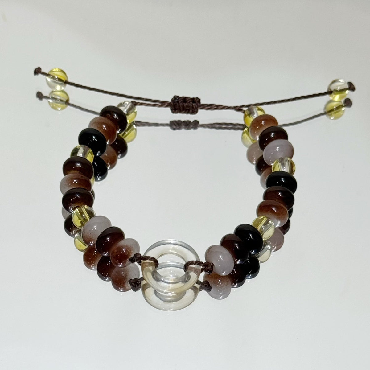 Verstellbares Artisan Perlenarmband Brehn