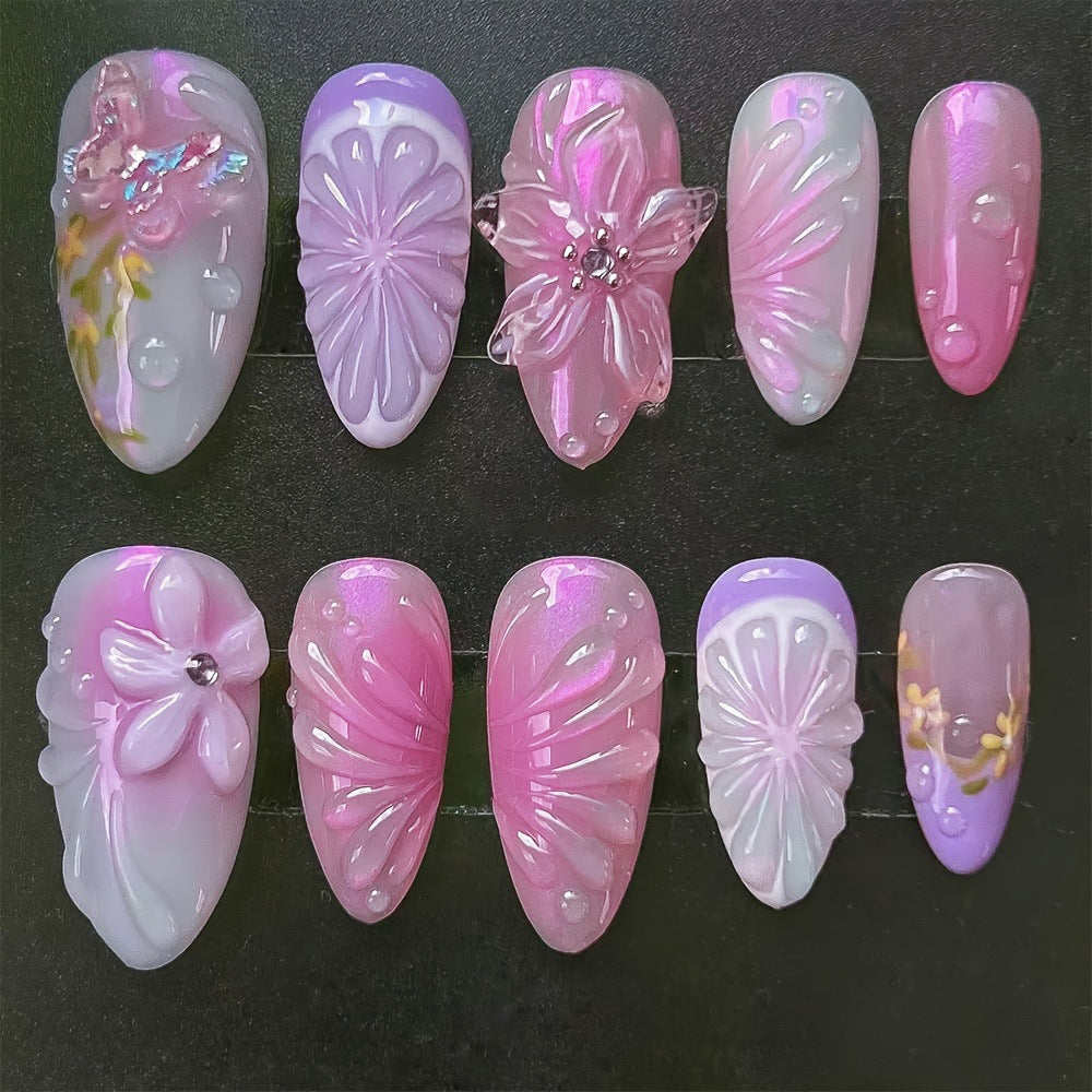 Elegante Kunstnägel mit Botanischen Designs Brehn