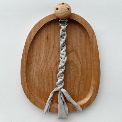 Geflochtene Baumwoll-Schnullerkette mit Holzsicherheitsklemme