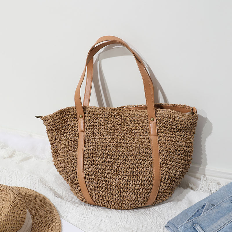 Damen Handtasche aus handgefertigtem Naturmaterial mit eleganten Lederakzenten Brehn