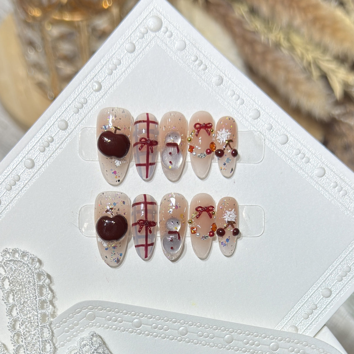 Winter-Themed Press-On Nail Art Set Brehn