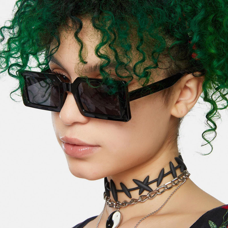 Damen modische transparente Eck-Sonnenbrille Brehn