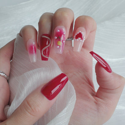 Dekoratives Press-On-Nagelkunst-Set mit glamourösem Design