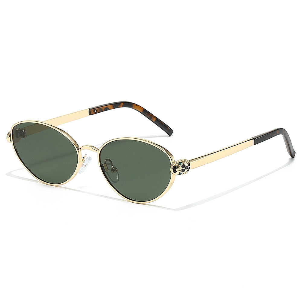 Chic Cat-Eye Sonnenbrille mit luxuriösen goldenen Akzenten Brehn