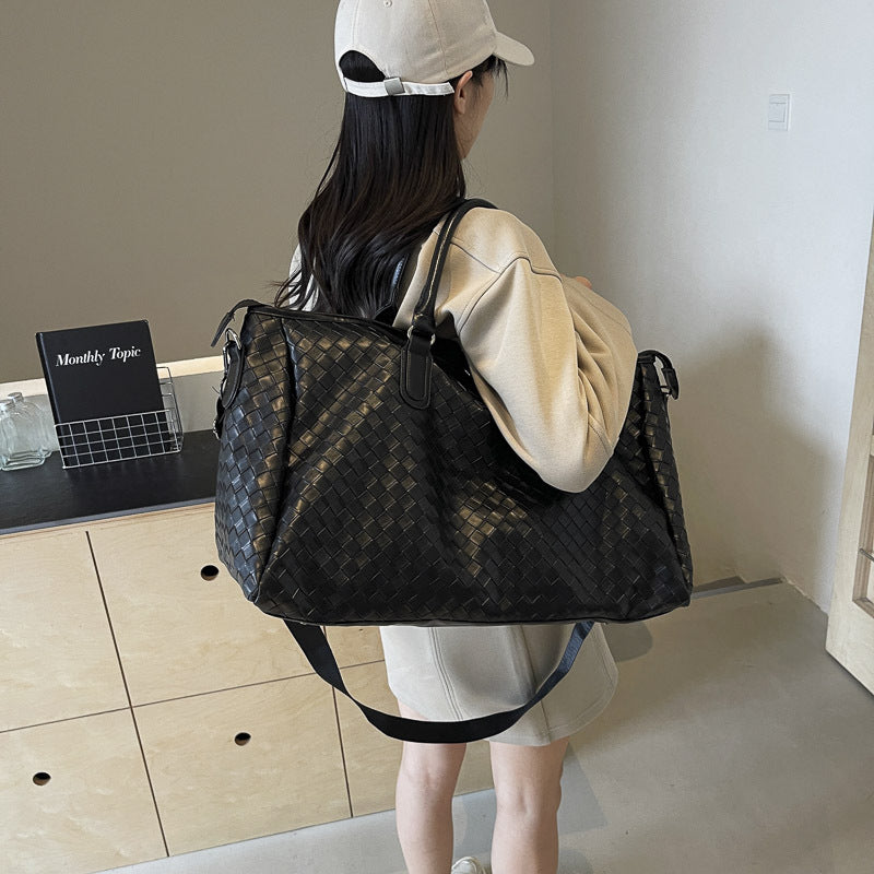 Handgefertigte Reisetasche Aus Geflochtenem Leder Brehn