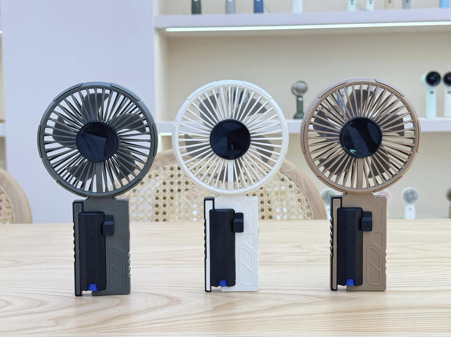 Unisex Tragbarer Handventilator mit leistungsstarkem Akku und kompaktem Design Brehn
