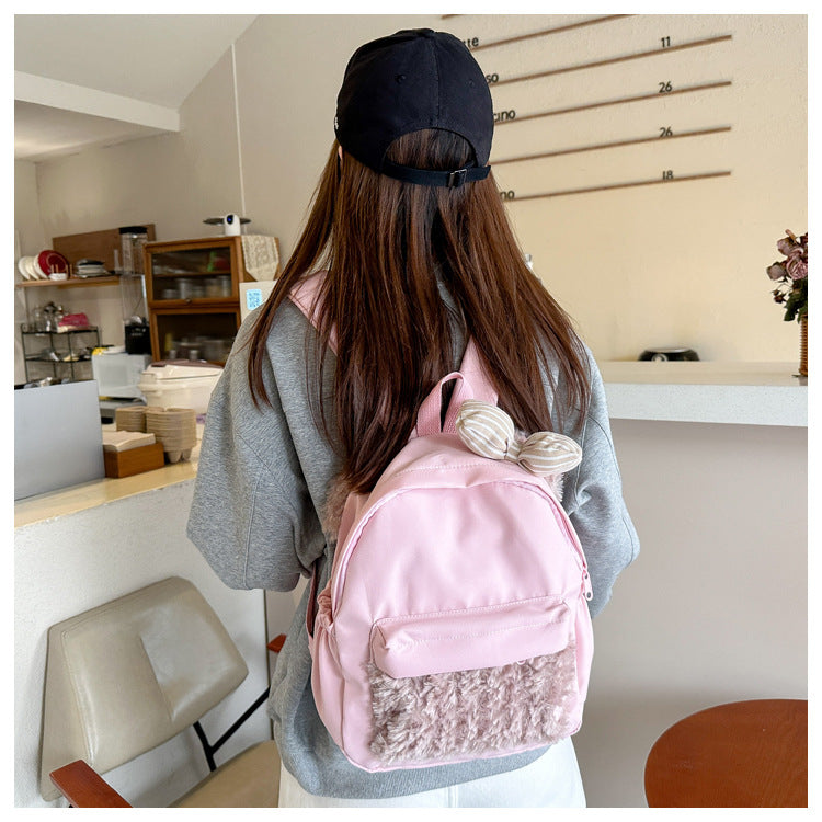 Plüsch Rucksack mit Hochwertiger Oberflächenstruktur Brehn