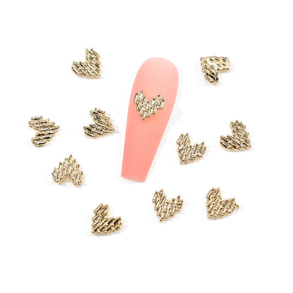 Herzförmige Nagelkunst Charms