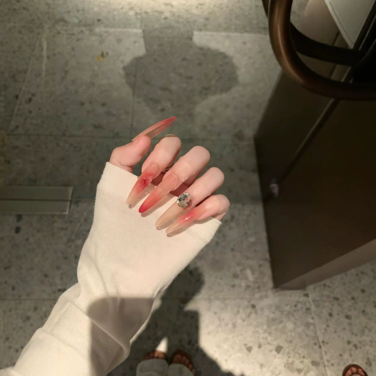 Kreative Stiletto-Nagelverlängerungen