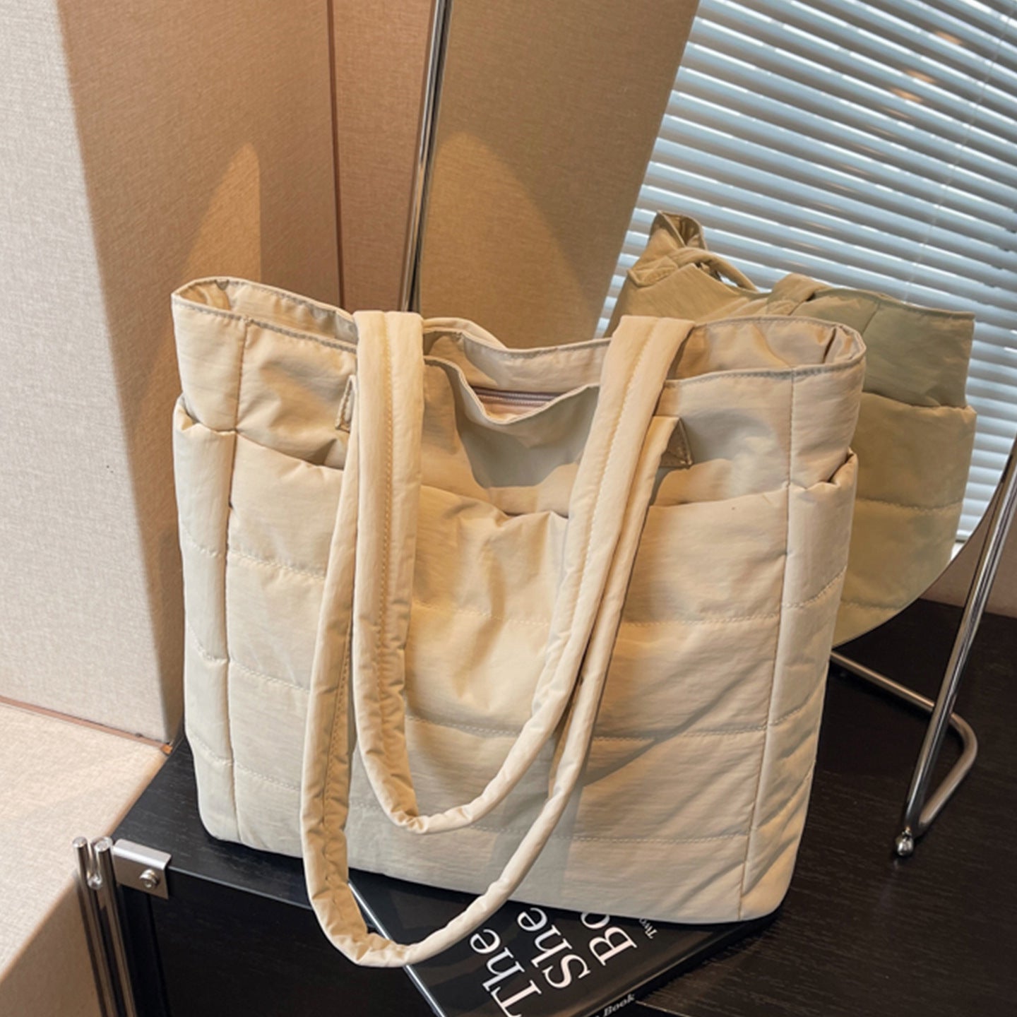 Elegante und Moderne Tragetasche Brehn
