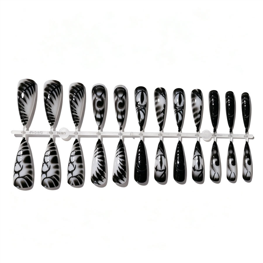 Künstlerisches Stiletto Press-On Nagelset Brehn
