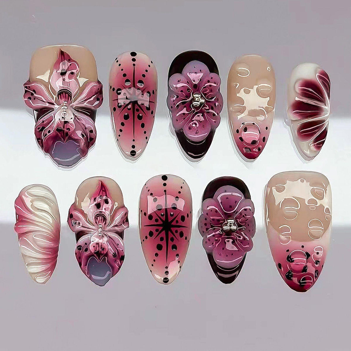 Künstlerisches florales Nagelkunst-Set