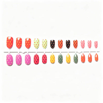 Künstlerisches Polka-Dot-Nagelkunst-Design-Kit
