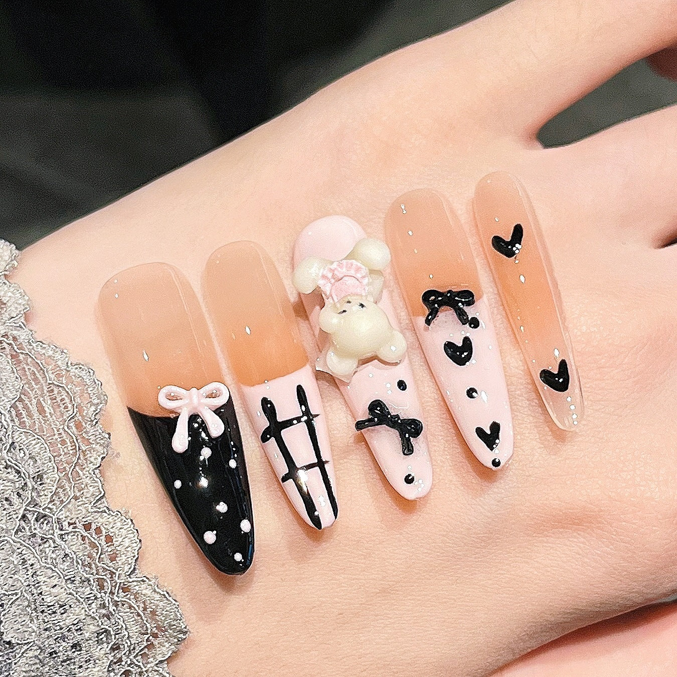 Kreative 3D-Charakter-Themen Druck-on Nagelkunst Brehn