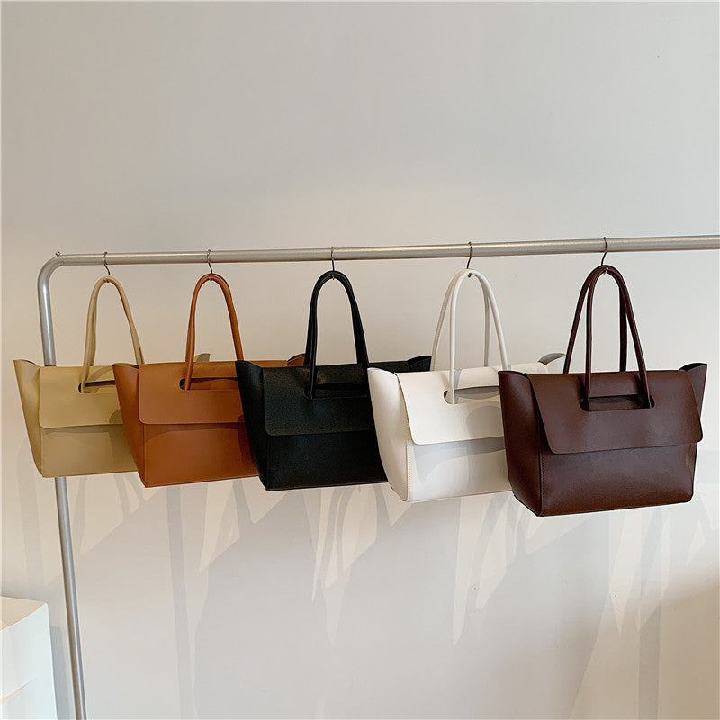 Moderne Minimalistische Schultertasche Brehn