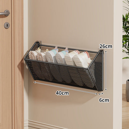 Wandmontierter Mesh-Schuhkorb-Organizer mit geneigtem Hausschuhregal