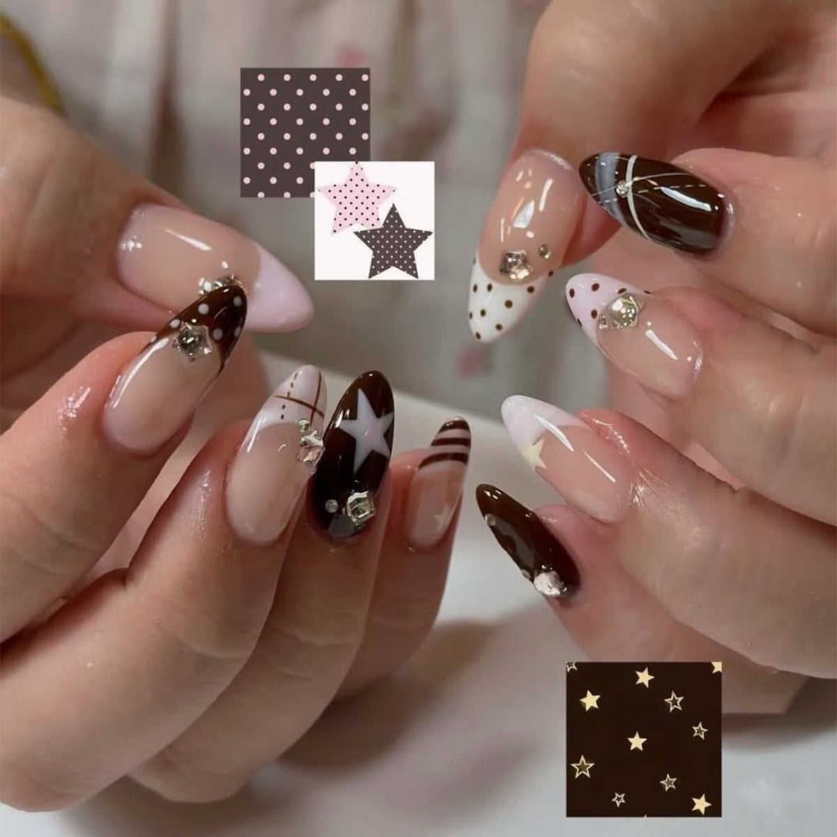 Elegante Kunstnägel mit verzierten Designs Brehn