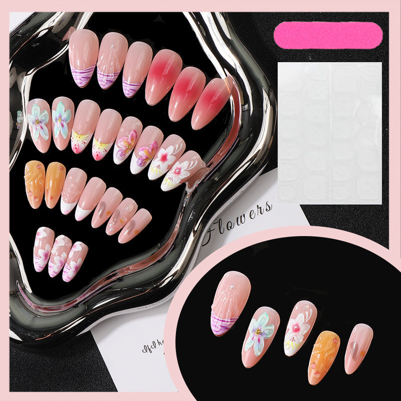 Künstlerisches Florales Press-On Nagelset Brehn