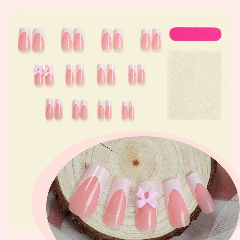 Kunstnagelset mit verspieltem Schleifen-Design Brehn