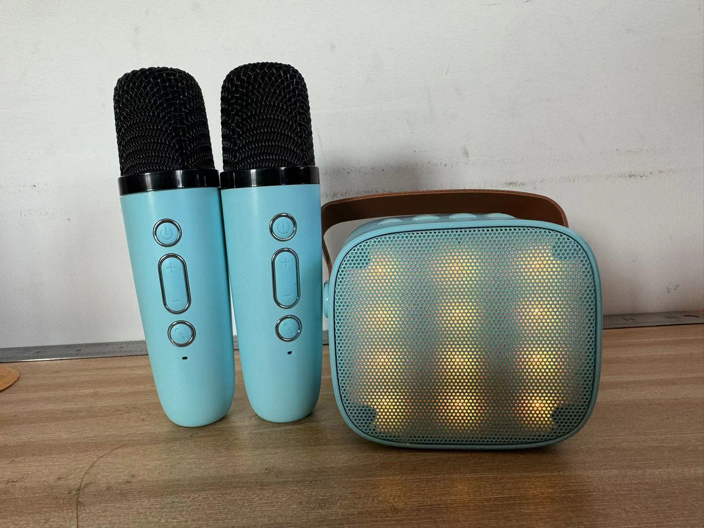 Tragbarer Bluetooth Karaoke Lautsprecher Brehn