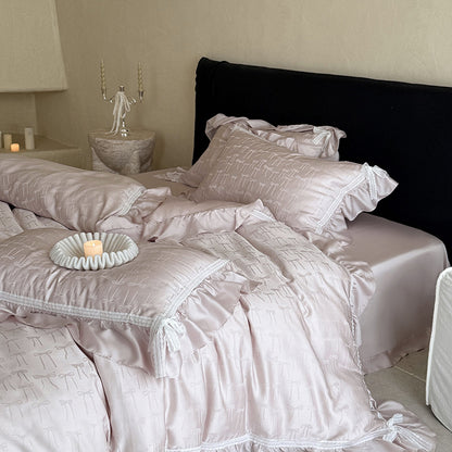 Luxuriöses Satin-Bettwäsche-Set mit Rüschen und feinem Schleifenjacquard